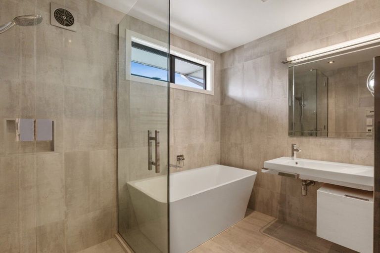 Photo of property in 15 Mcdougall Avenue, St Albans, Christchurch, 8014