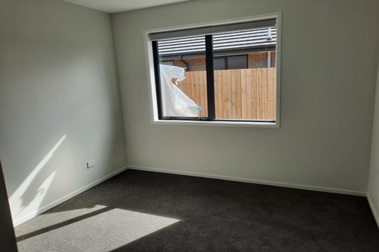 Photo of property in 5 Selfe Crescent, Burwood, Christchurch, 8083