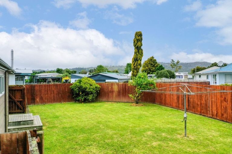 Photo of property in 17 Farnworth Crescent, Whakatane, 3120