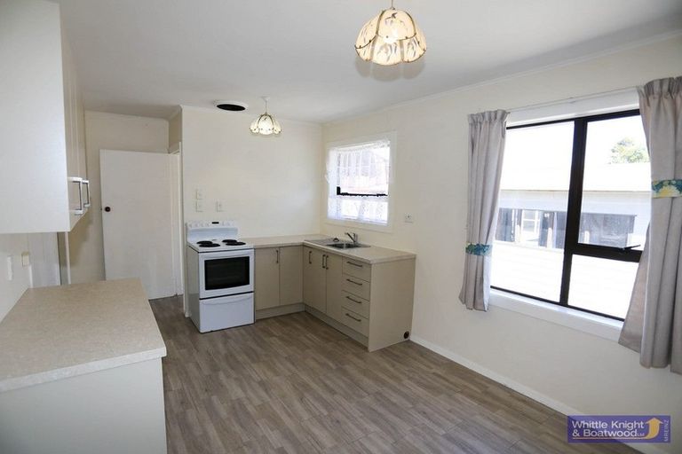 Photo of property in 61 Bentley Street, Russley, Christchurch, 8042
