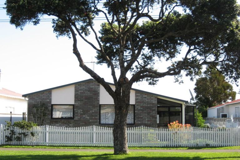 Photo of property in 26 Richmond Street, Fitzroy, New Plymouth, 4312