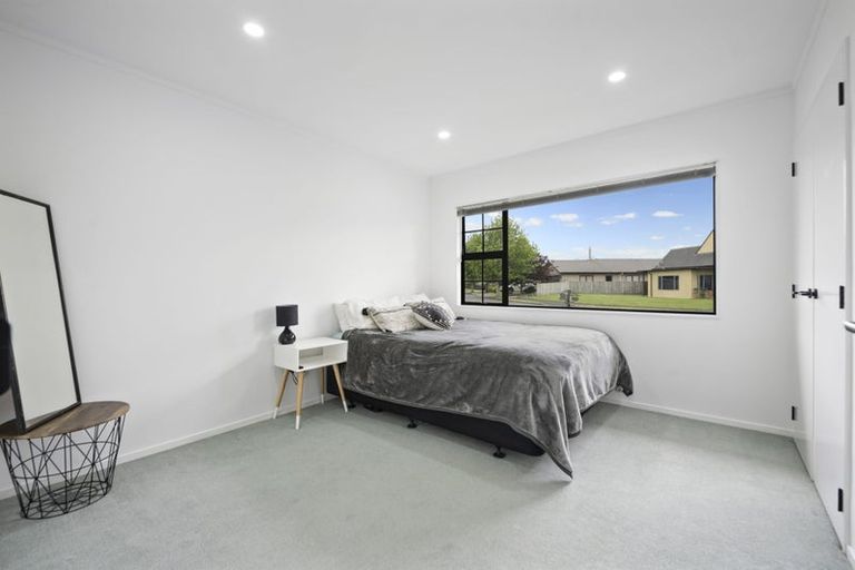 Photo of property in 1 Cloverlea Place, Pukekohe, 2120