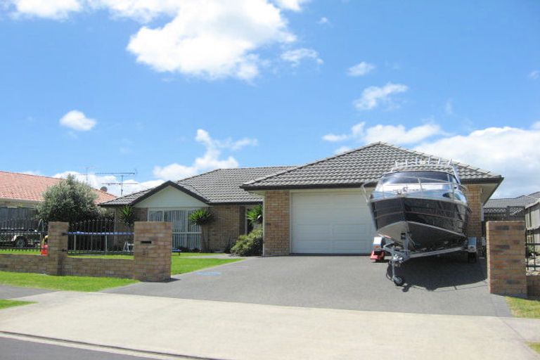 Photo of property in 32 Moss Crescent, Takanini, 2112