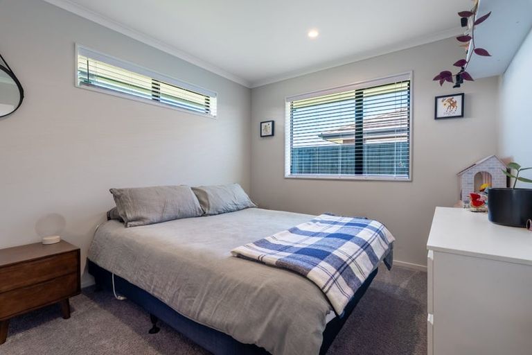 Photo of property in 8 Finstock Way, Rolleston, 7614