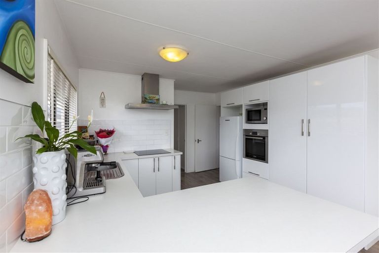 Photo of property in 26 Langdale Avenue, Paraparaumu, 5032