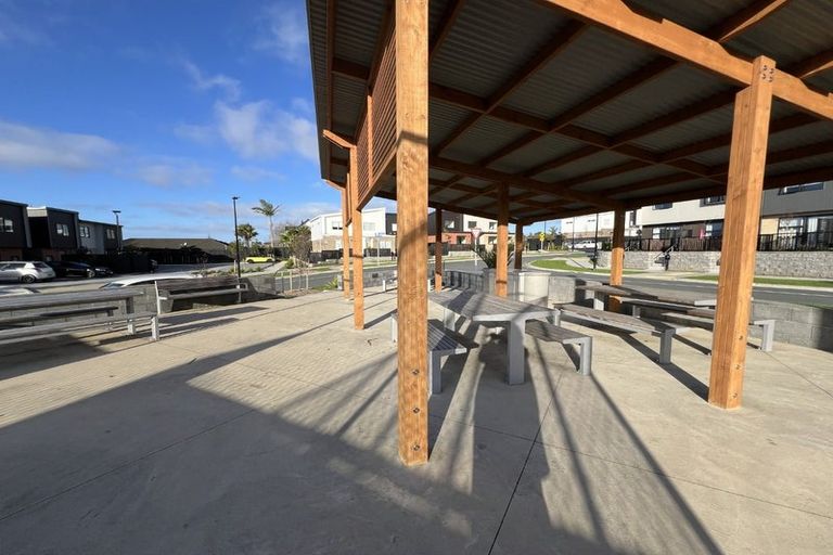 Photo of property in 15 Selo Street, Glen Eden, Auckland, 0602