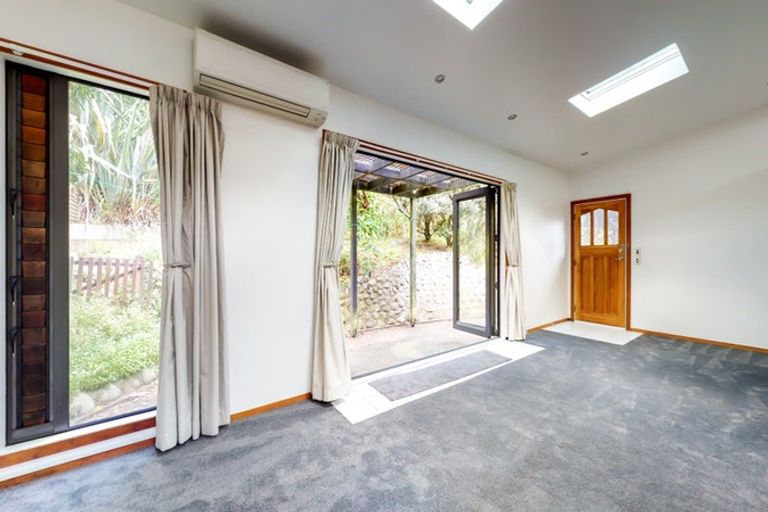 Photo of property in 233 Ohiro Road, Brooklyn, Wellington, 6021