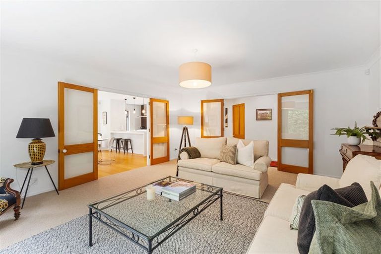Photo of property in 33 Makora Street, Fendalton, Christchurch, 8041