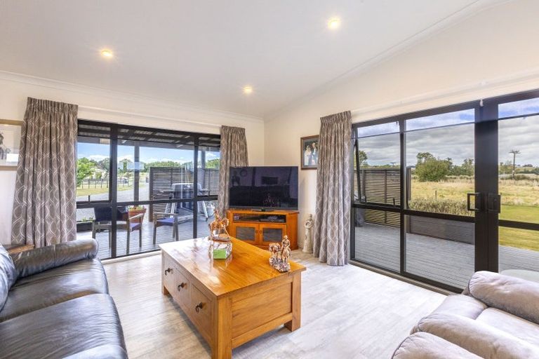 Photo of property in 1 Elm Place, Tikipunga, Whangarei, 0112