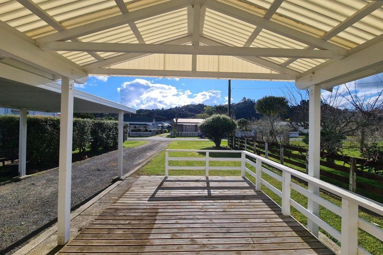 Photo of property in 36 Watt Street, Coromandel, 3506