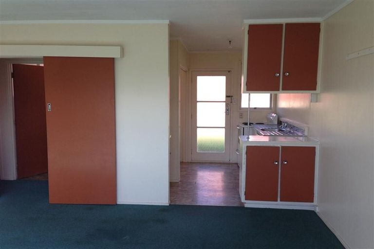 Photo of property in 2/8 Margaret Road, Papatoetoe, Auckland, 2025