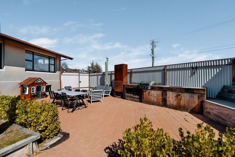 Photo of property in 2 Glencarron Street, Alexandra, 9320