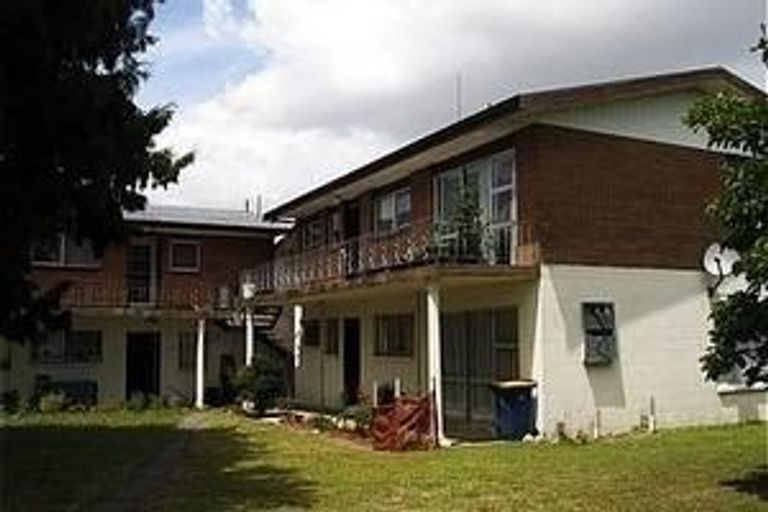 Photo of property in 2/50 Te Kanawa Crescent, Henderson, Auckland, 0610