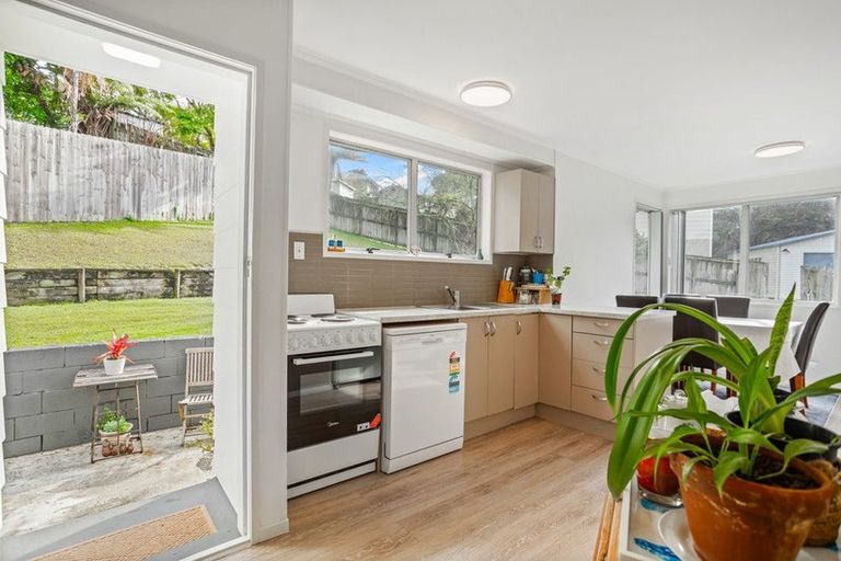 Photo of property in 44 Clyma Place, Massey, Auckland, 0614