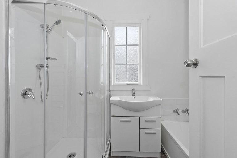 Photo of property in 329 Kihikihi Road, Te Awamutu, 3800