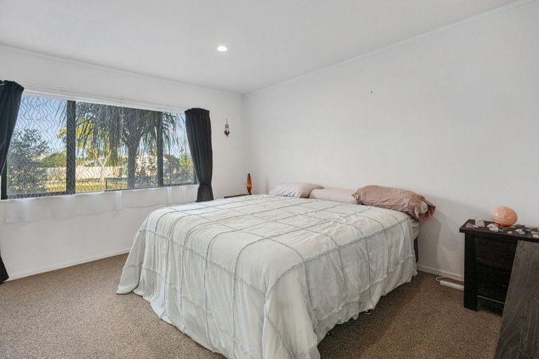 Photo of property in 1/112 Parkhurst Road, Parakai, 0830