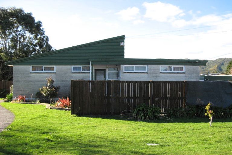 Photo of property in 3 Norfolk Street, Wainuiomata, Lower Hutt, 5014
