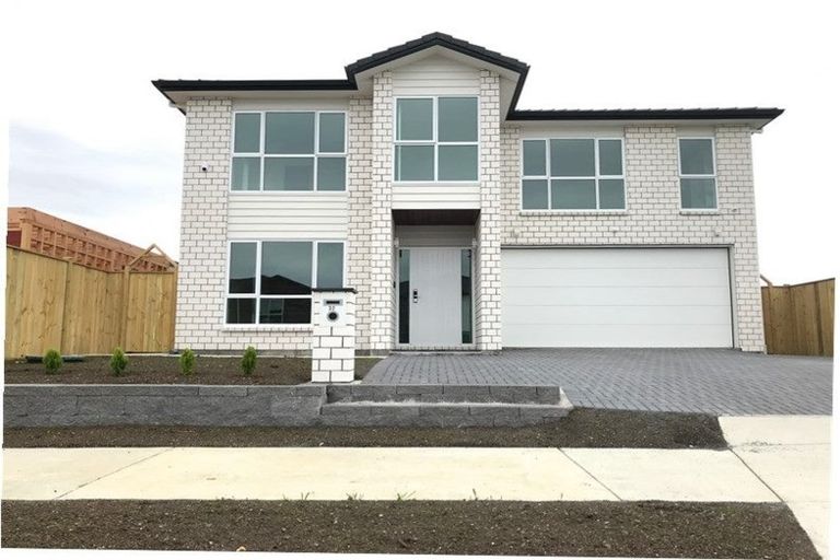 Photo of property in 32 Hikuawa Road, Flat Bush, Auckland, 2019