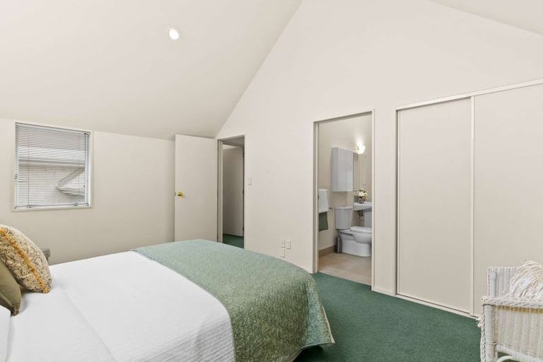 Photo of property in 4/1010 Colombo Street, St Albans, Christchurch, 8014