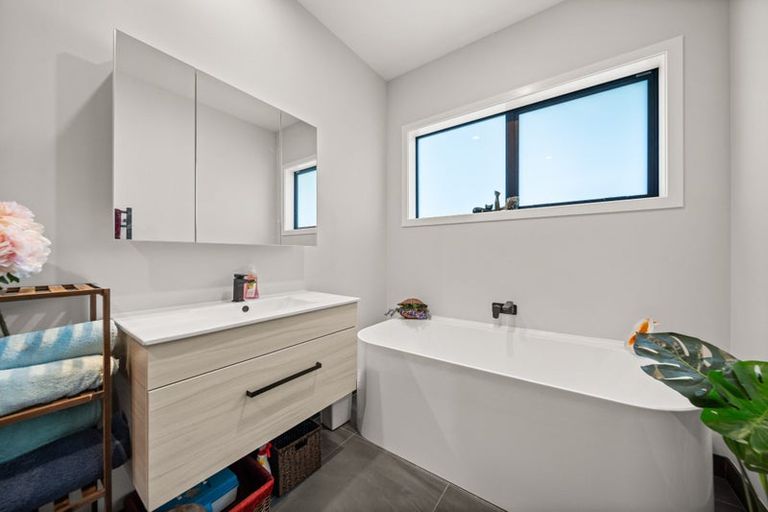 Photo of property in 27 Chamberlain Road, Masterton, 5888