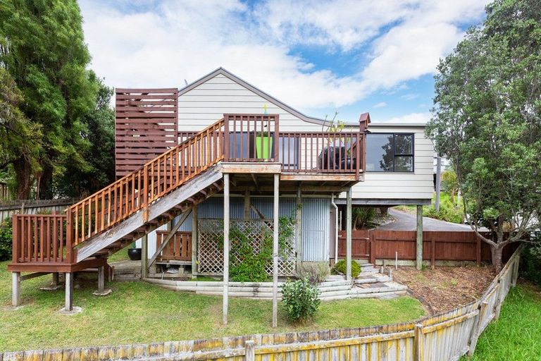 Photo of property in 6 Rautawhiri Road, Helensville, 0800