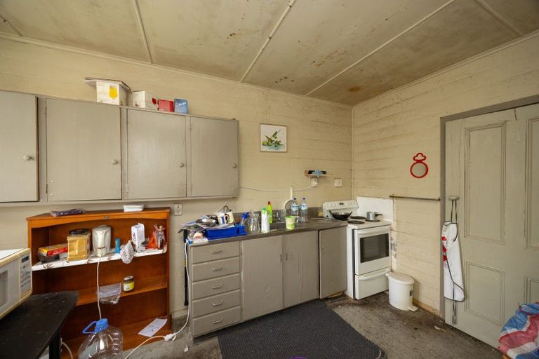 Photo of property in 1 Ranfurly Street, Palmerston North, 4410
