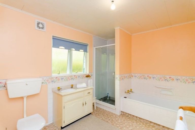 Photo of property in 15b Reading Street, Greytown, 5712