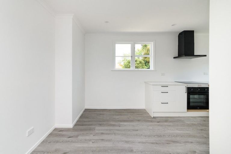 Photo of property in 73 Rangiora Avenue, Roslyn, Palmerston North, 4414