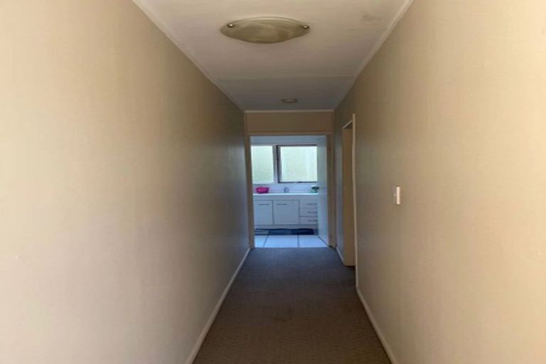 Photo of property in 1/329 Pakuranga Road, Pakuranga Heights, Auckland, 2010