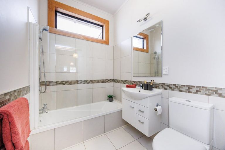 Photo of property in 29 Argyle Avenue, Takaro, Palmerston North, 4410