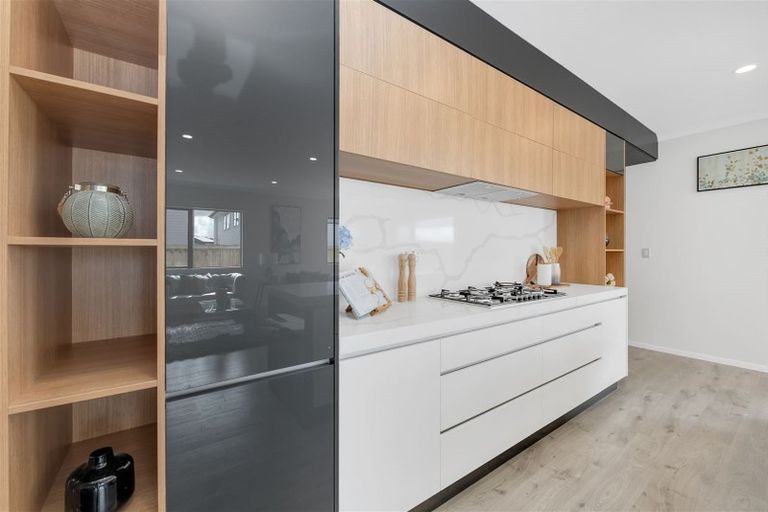 Photo of property in 96 Ksenia Drive, Flat Bush, Auckland, 2019
