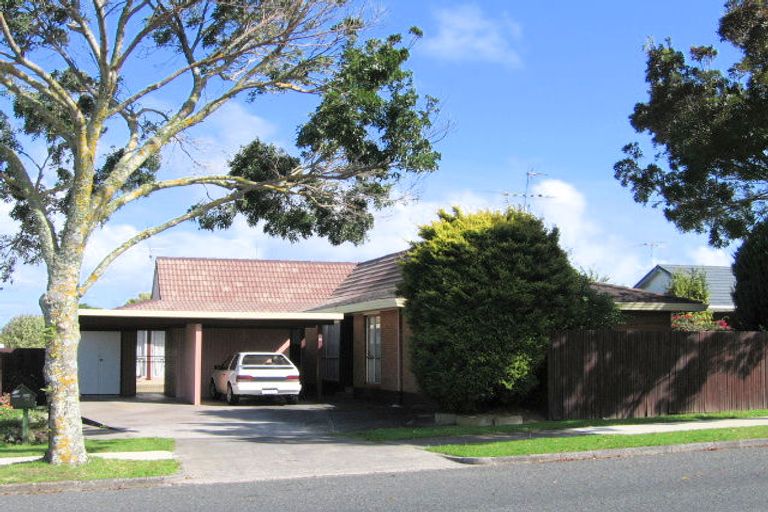 Photo of property in 39a Butley Drive, Farm Cove, Auckland, 2012