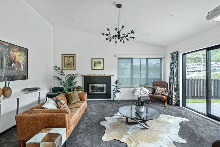 Photo of property in 1 Crompton Avenue, Churton Park, Wellington, 6037