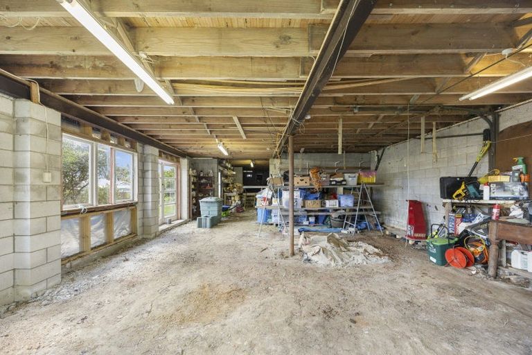 Photo of property in 115 Matipo Road, Mairangi Bay, Auckland, 0630