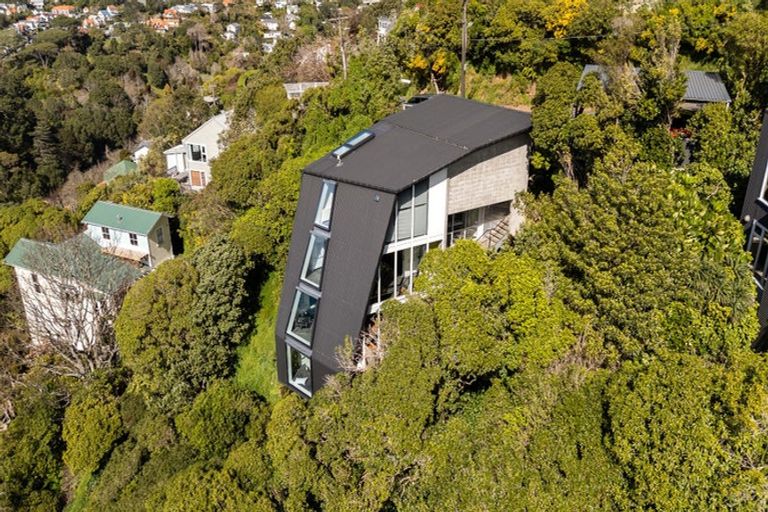 Photo of property in 64a Orangi Kaupapa Road, Northland, Wellington, 6012