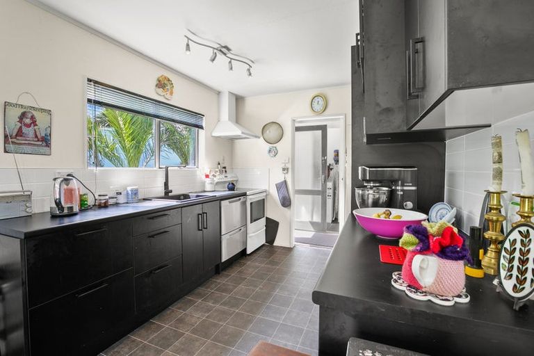 Photo of property in 7 Tahurangi Place, Spotswood, New Plymouth, 4310