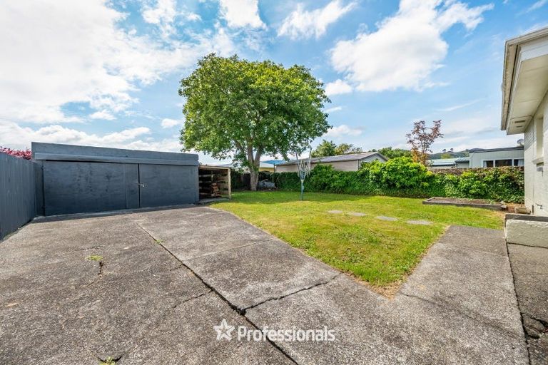 Photo of property in 17 Beth Street, Trentham, Upper Hutt, 5018