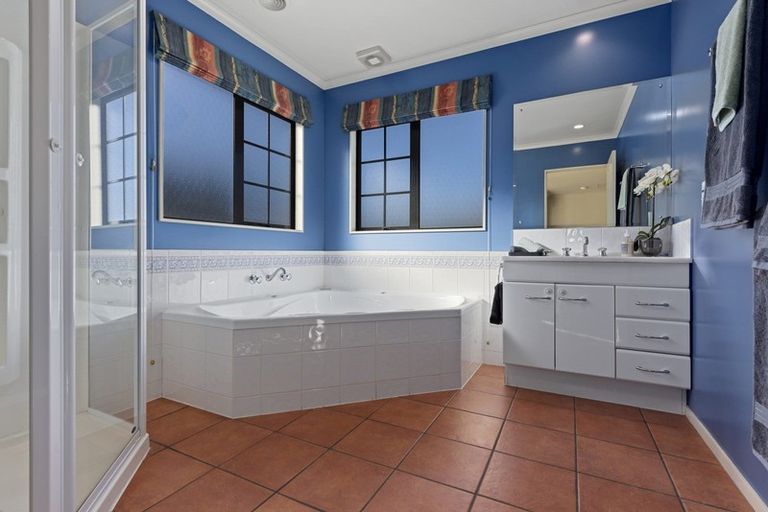 Photo of property in 9 Oceanview Terrace, Tirohanga, Lower Hutt, 5010