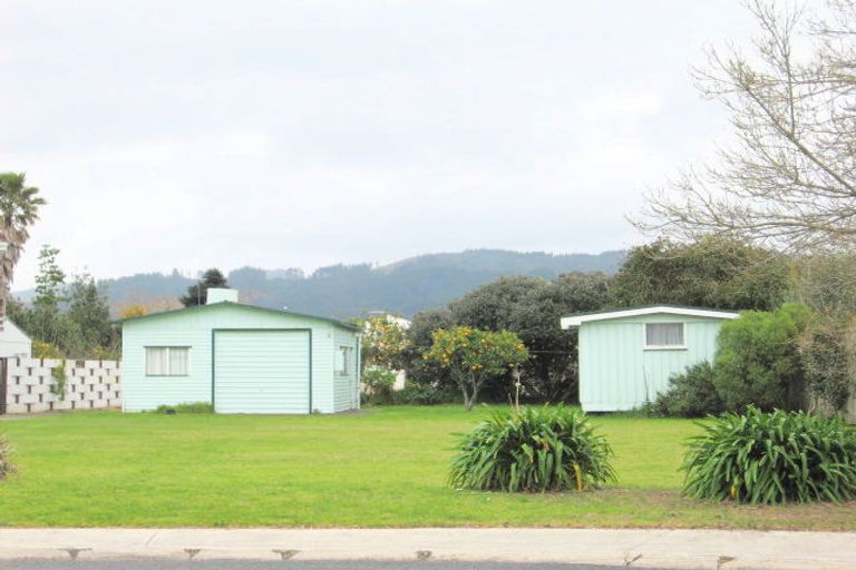 Photo of property in 12 Kenneth Avenue, Whitianga, 3510