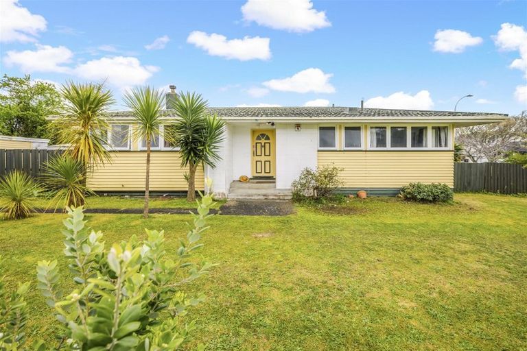 Photo of property in 28 Matai Street, Waiuku, 2123