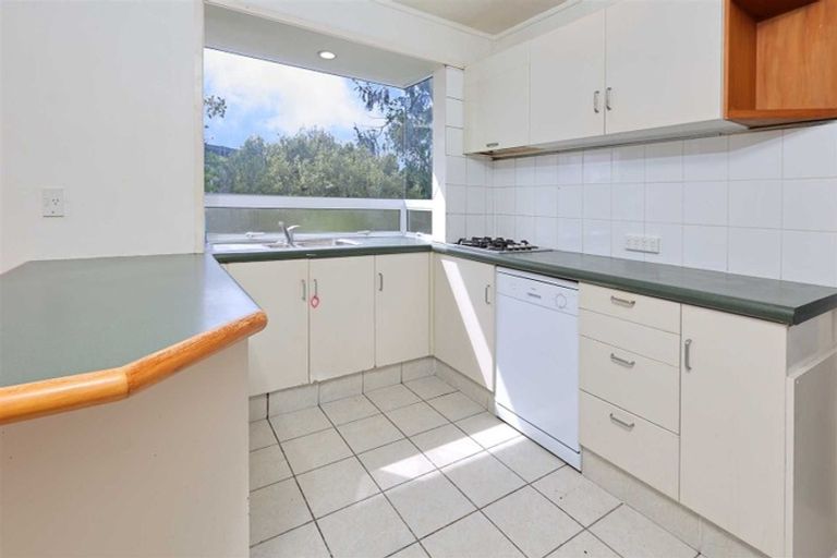 Photo of property in 40 Glamorgan Drive, Torbay, Auckland, 0630