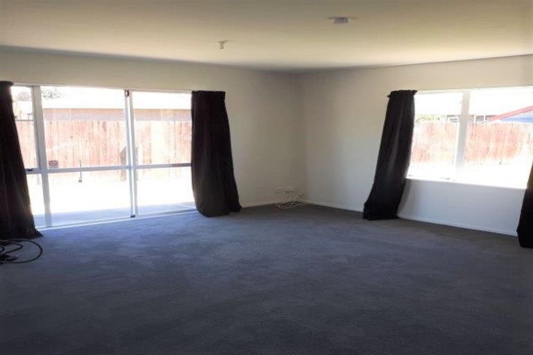 Photo of property in 14 Harrall Place, Kaiapoi, 7630