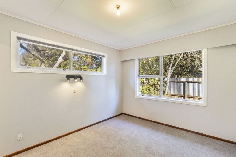 Photo of property in 9 Tawa Street, Inglewood, 4330