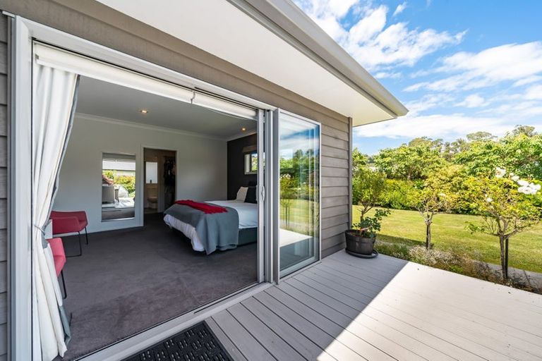 Photo of property in 19 Flotilla Place, Whitby, Porirua, 5024