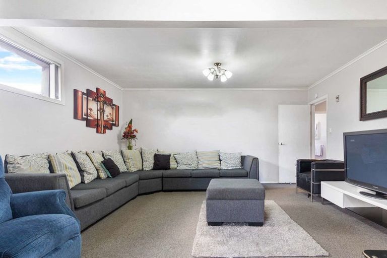 Photo of property in 53 Terra Nova Street, Glen Eden, Auckland, 0602