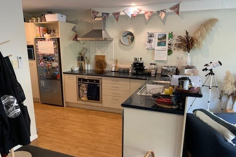 Photo of property in 3/17 Harbour View Road, Te Atatu Peninsula, Auckland, 0610