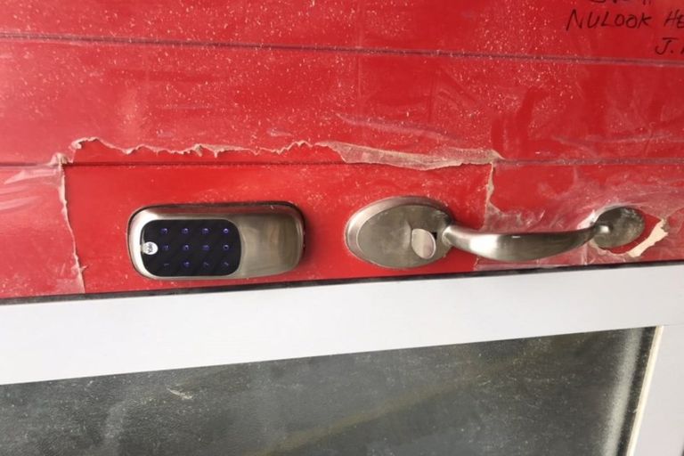 Photo of property in 32 Roxborough Place, East Tamaki Heights, Auckland, 2016