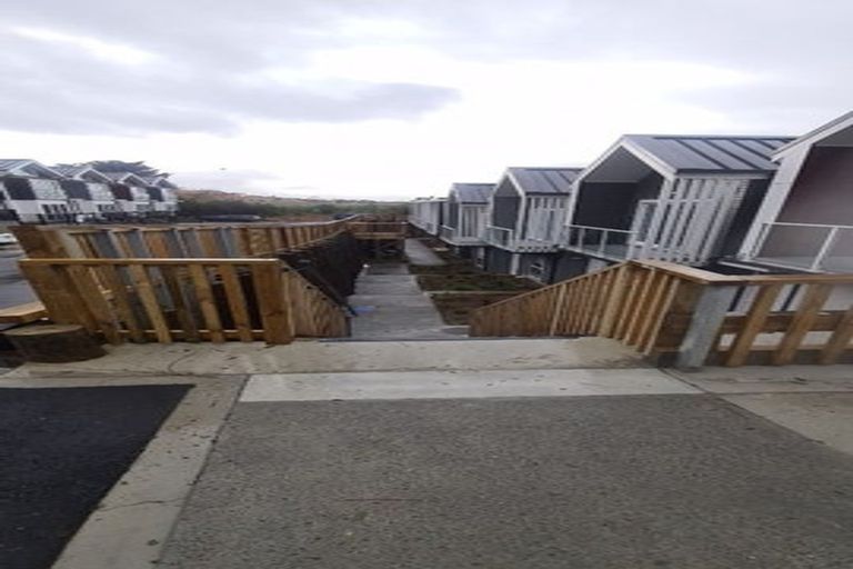 Photo of property in 16 Tai Lane, Whitby, Porirua, 5024