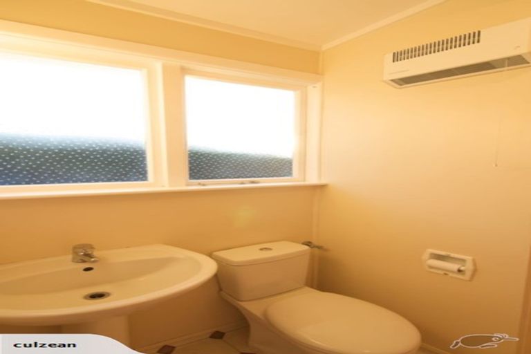 Photo of property in 1/77 Collier Avenue, Karori, Wellington, 6012