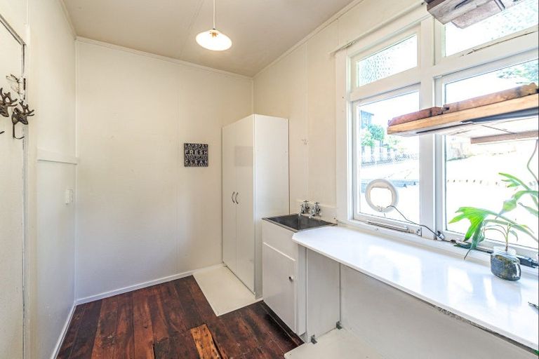 Photo of property in 55 Great North Road, Saint Johns Hill, Whanganui, 4501